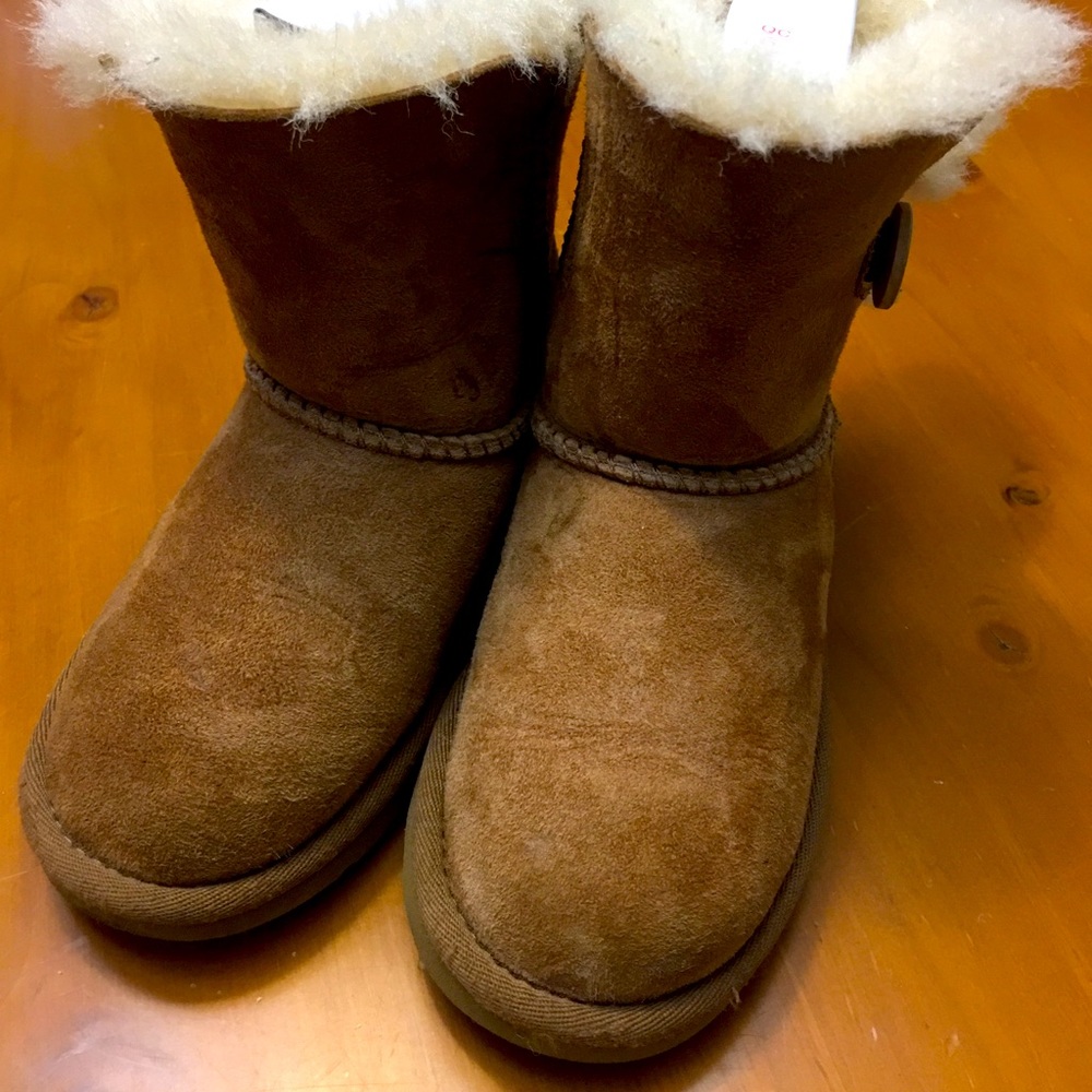 Uggs Bailey size 11